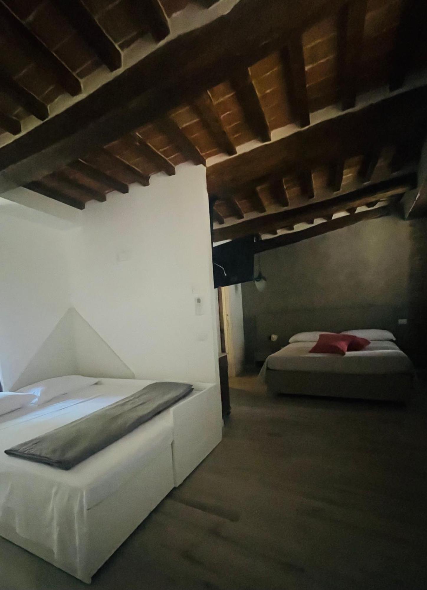Bed and Breakfast L'Inferno Di Dante Губбио Экстерьер фото